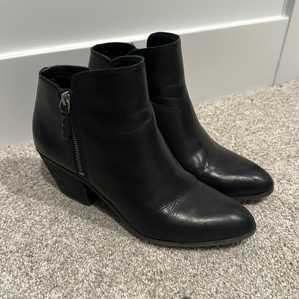 Frye ankle boot